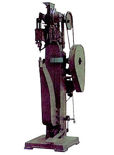 Large Type Riveting Machine