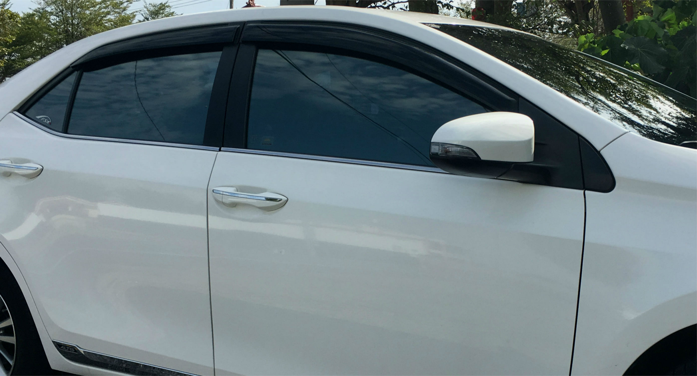 ALTIS Window Visor-TO-1 