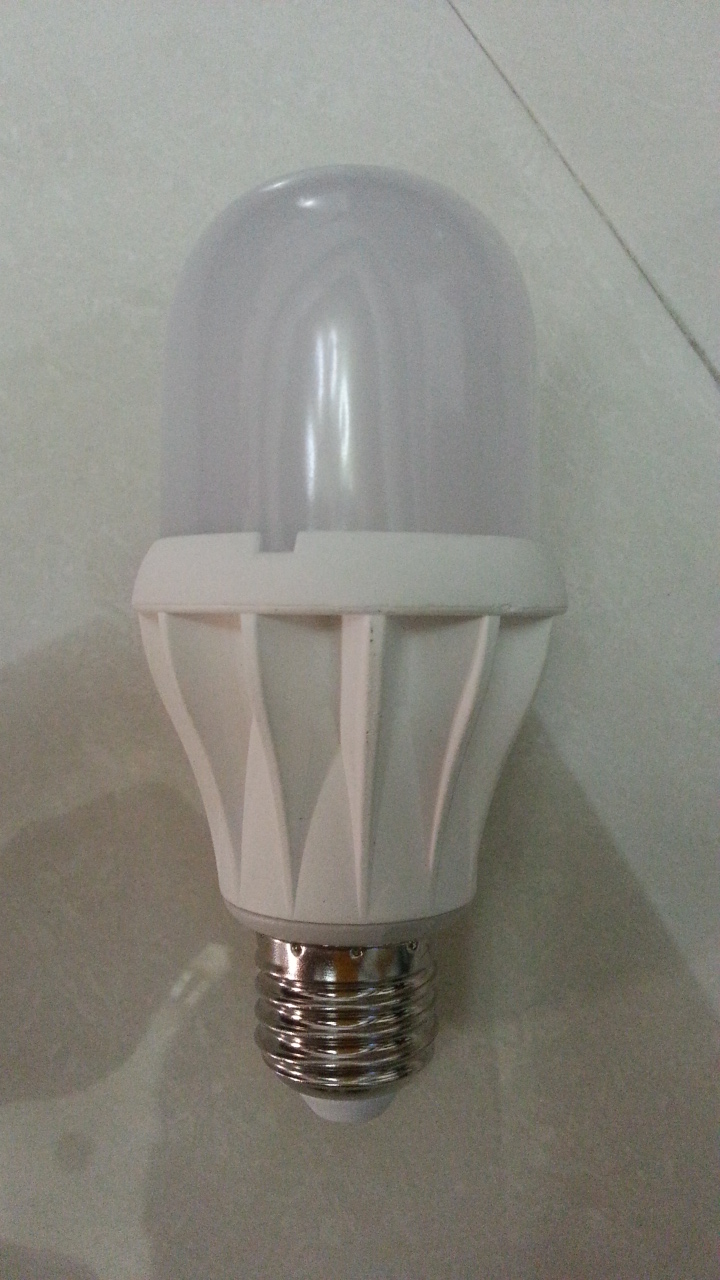 10W 球泡燈-白色-ME010200