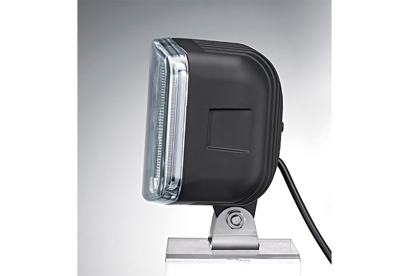 X JUMBO DRIVING LIGHT W／ POS