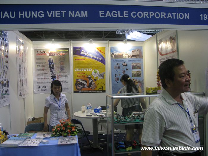 2014 Saigon Autotech & Accessories Show Photos (2)